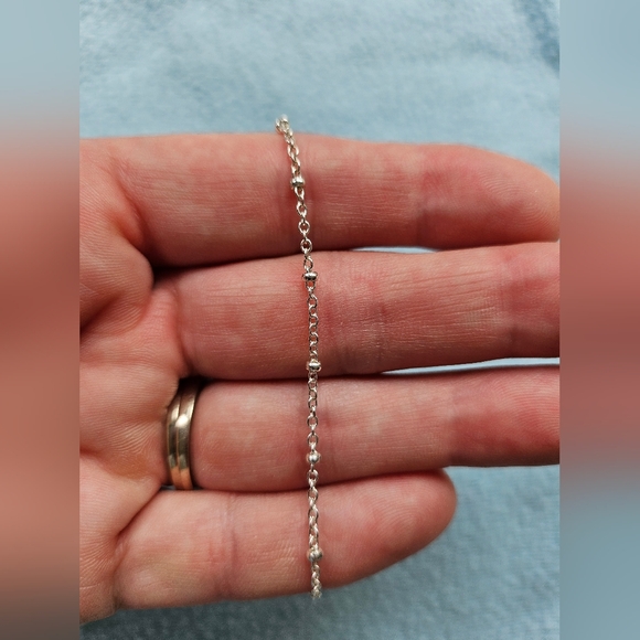 Avon Set Of Three Shimmering Anklets Set, Silvertone, Rhinestones, NIB - Picture 7 of 13